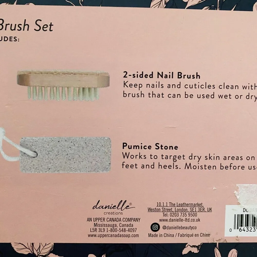 NWT Danielle Creations 4 Piece Bath Body Brush Set Exfoliating Spa Set